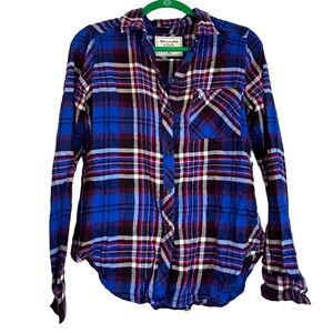 Abercrombie & Fitch blue plaid flannel shirt. Size Medium